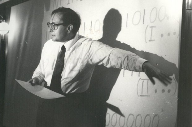 На 88-м году жизни 27 июня скончался российский лингвист, математик и профессор МГУ Владимир Успенский