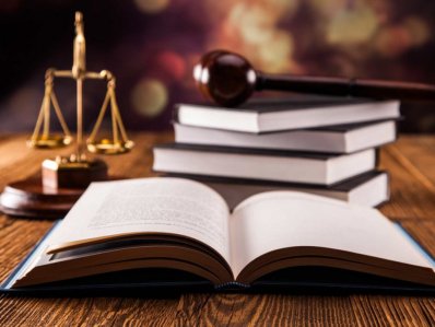 ТОП-10 книг (со ссылками) для практикующих письменный юридический перевод