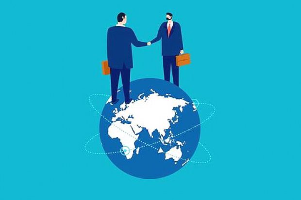 «1С» преодолела языковой барьер